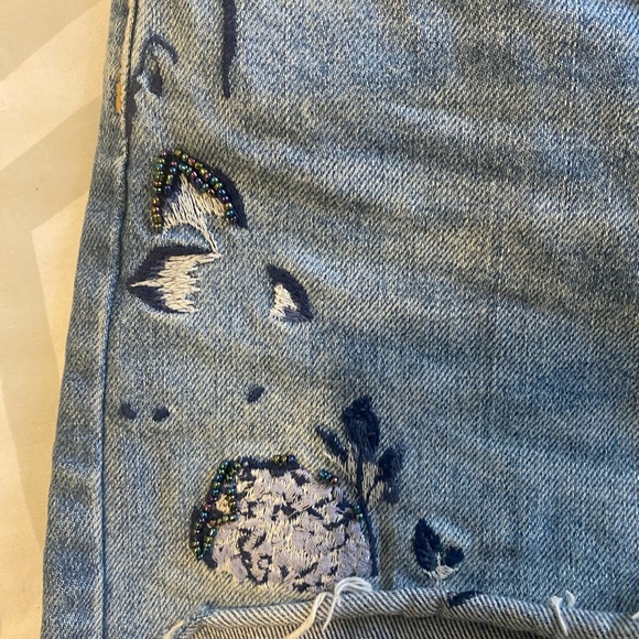 Denim shorts - Picture 2 of 4